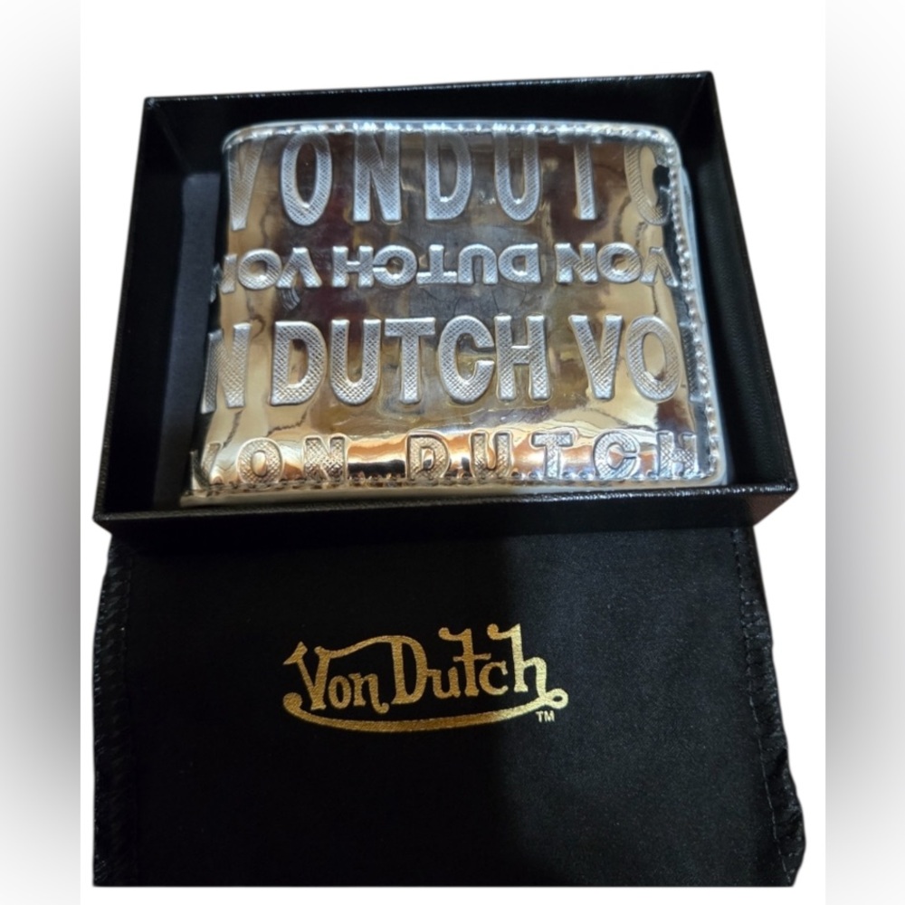 Von Dutch Silver Mirror Wallet NIB